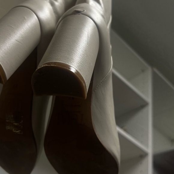 Toral boot off white size 37 barely worn - Picture 9 of 9